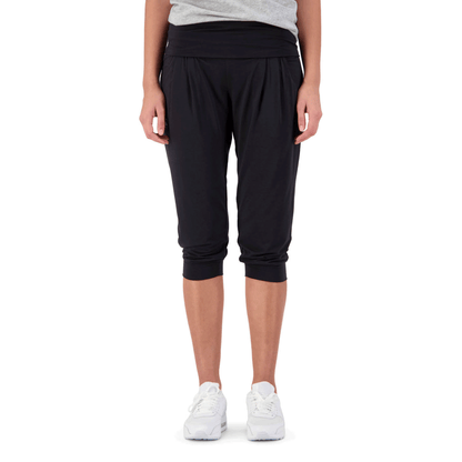 Womens Cuffed Capri Pant Black